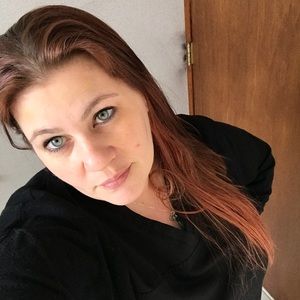 Meet your Posher, Dana